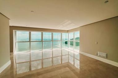 Apartamento com 4 quartos à venda, 196m², 6 banheiros, 4 garagens - Barra Sul - Balneário Camboriú