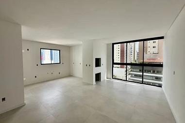 Apartamento no Edifício Farol De Valença em Balneário Camboriú