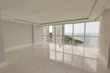 Apartamento no Edifício Skyline em Balneário Camboriú