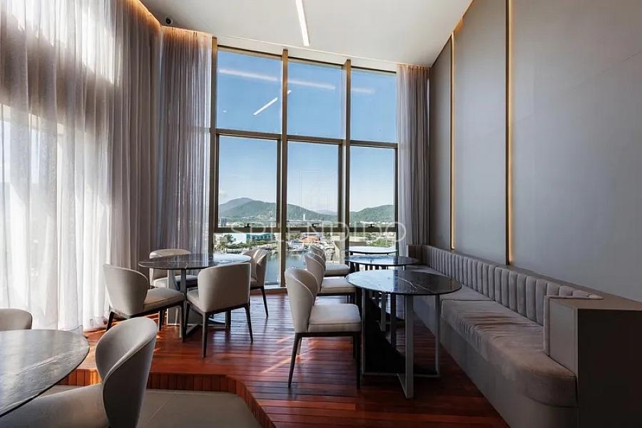 Apartamento no Yachthouse | Acima do 60� Andar 42