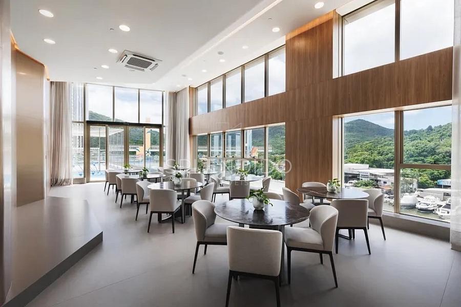 Apartamento no Yachthouse | Acima do 60� Andar 34