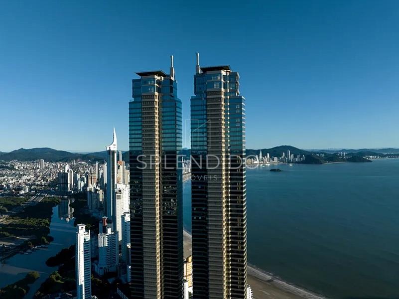 Apartamento no Yachthouse | Acima do 60� Andar 28