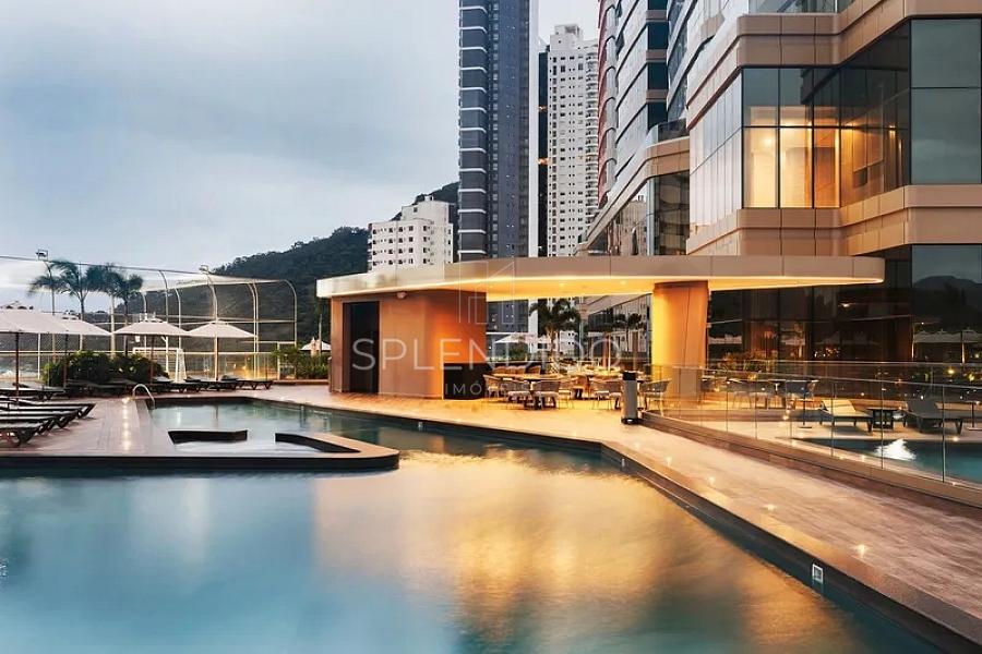 Apartamento no Yachthouse | Acima do 60� Andar 49