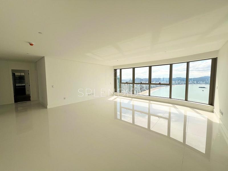 Apartamento no Yachthouse | Acima do 60� Andar 5