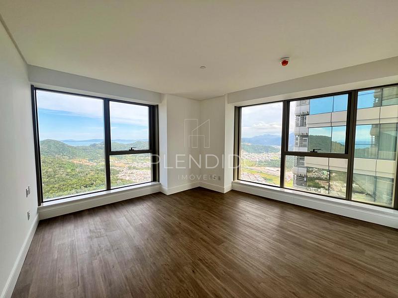 Apartamento no Yachthouse | Acima do 60� Andar 13