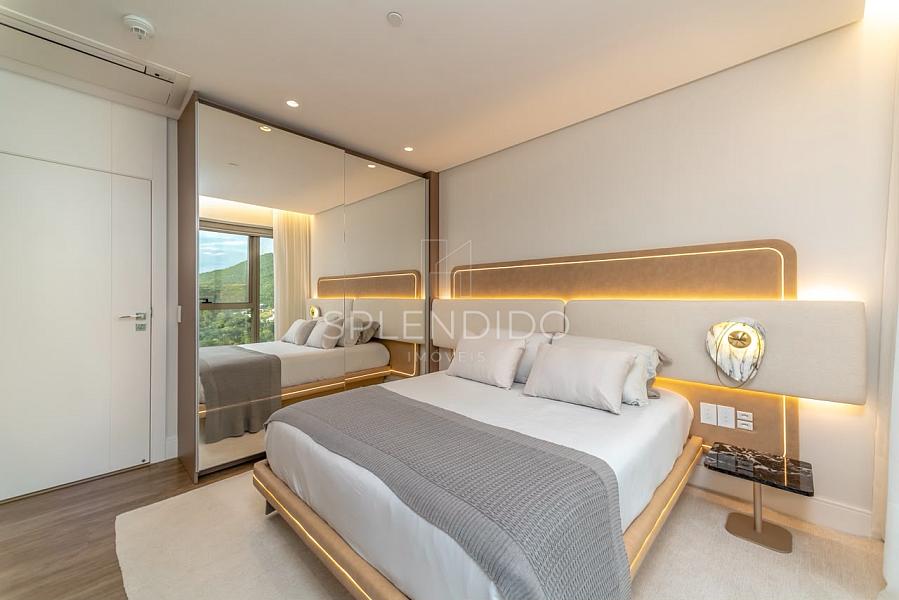 Yachthouse mobiliado � venda em Balne�rio Cambori� | 265 m� e 4 su�tes 14