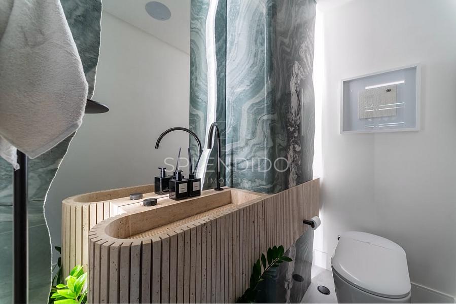 Yachthouse mobiliado � venda em Balne�rio Cambori� | 265 m� e 4 su�tes 12