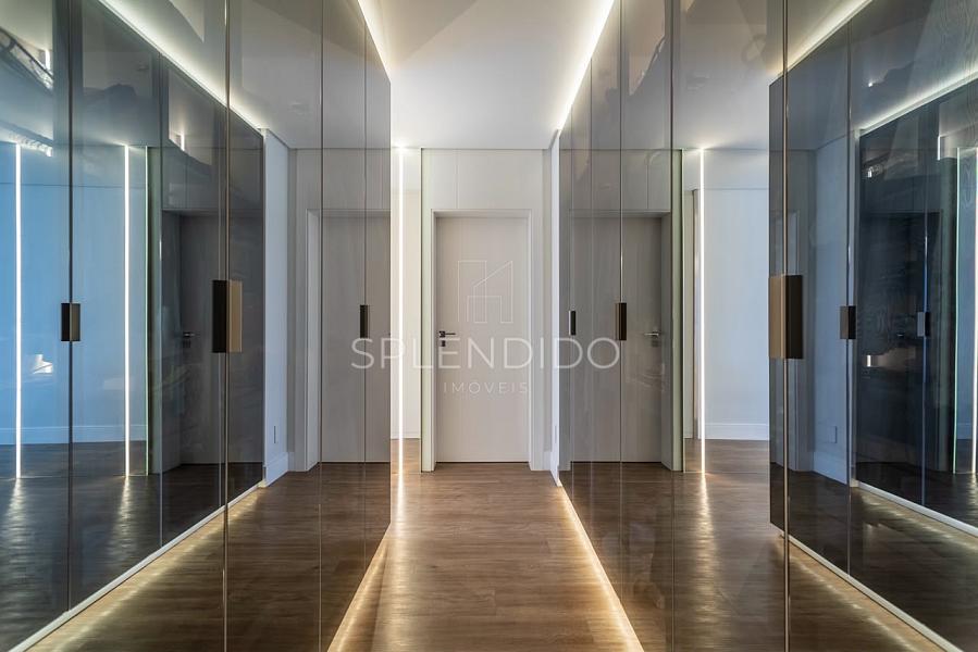 Yachthouse mobiliado � venda em Balne�rio Cambori� | 265 m� e 4 su�tes 24