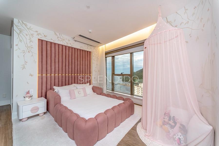 Yachthouse mobiliado � venda em Balne�rio Cambori� | 265 m� e 4 su�tes 21