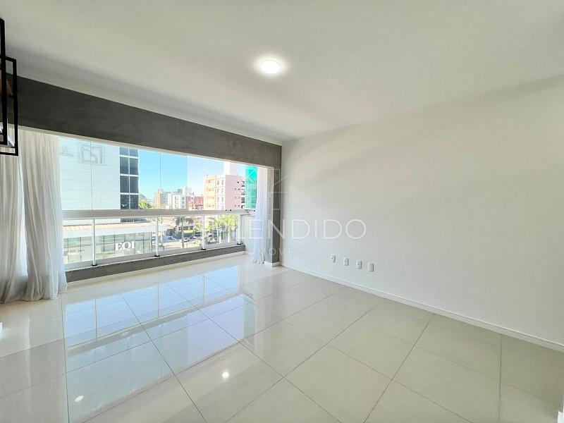 Apartamento no Residencial Santorini na Praia Brava 2