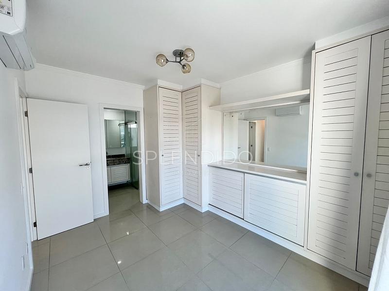 Apartamento no Residencial Santorini na Praia Brava 14