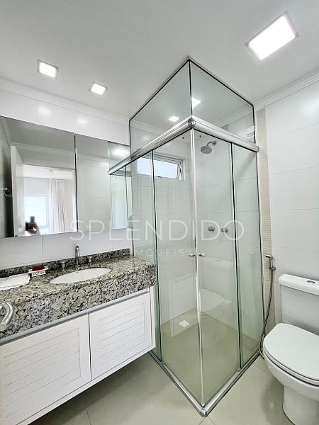 Apartamento no Residencial Santorini na Praia Brava 15