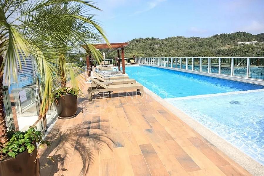 Ed. Phoenix Tower em Balne�rio Cambori� | Garden de 297 m� com SPA 38