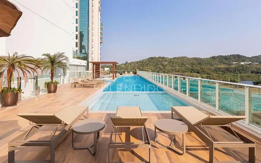 Ed. Phoenix Tower em Balne�rio Cambori� | Garden de 297 m� com SPA 36
