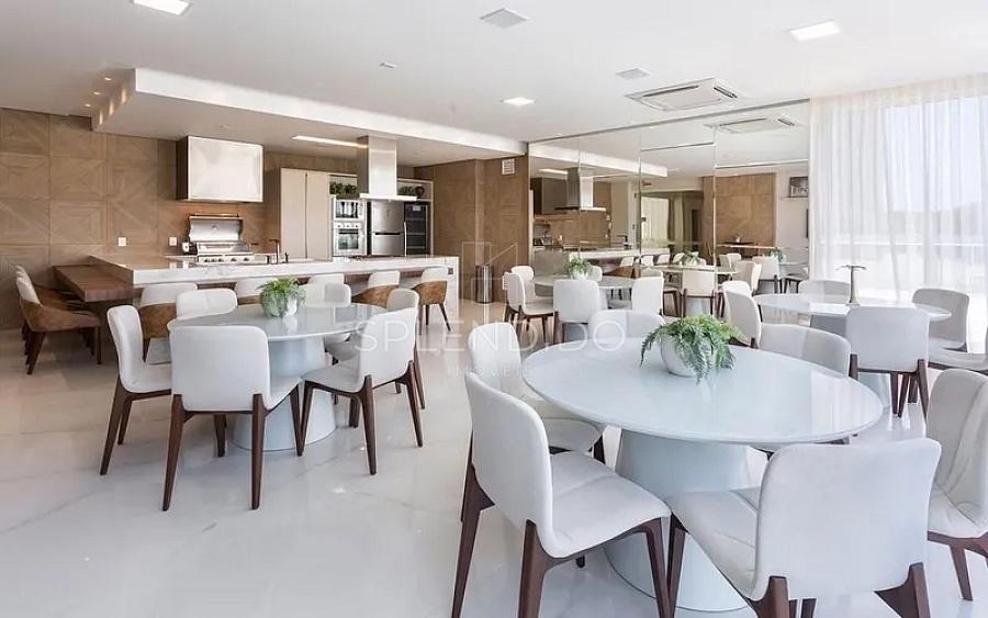 Ed. Phoenix Tower em Balne�rio Cambori� | Garden de 297 m� com SPA 39