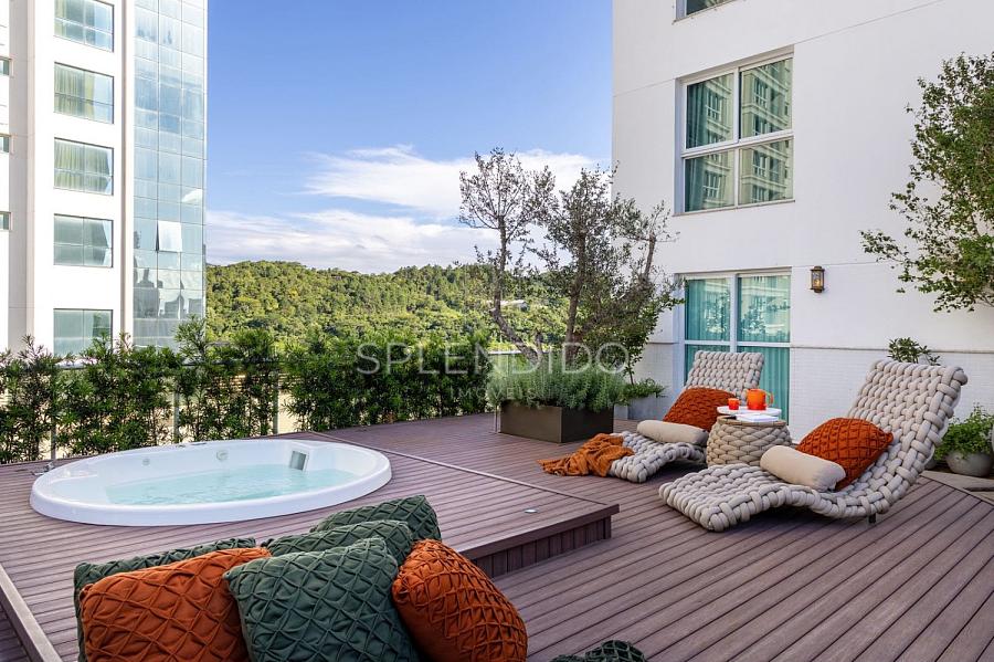 Ed. Phoenix Tower em Balne�rio Cambori� | Garden de 297 m� com SPA 1