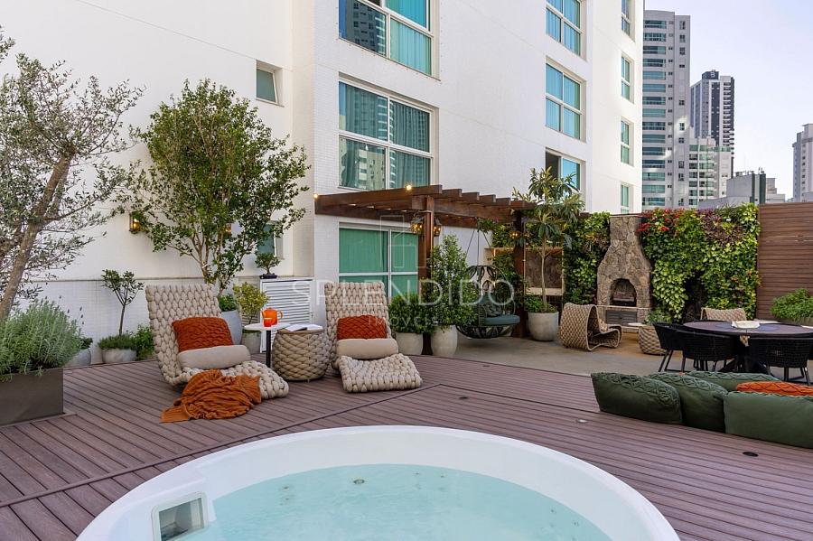 Ed. Phoenix Tower em Balne�rio Cambori� | Garden de 297 m� com SPA 3