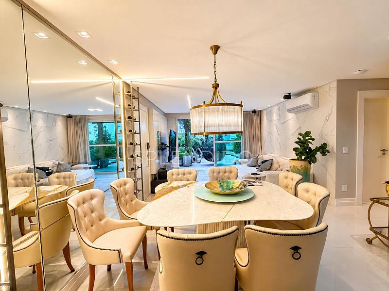 Ed. Phoenix Tower em Balne�rio Cambori� | Garden de 297 m� com SPA 16