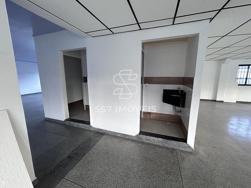 Imóvel comercial para alugar no Pinheirinho — foto 5