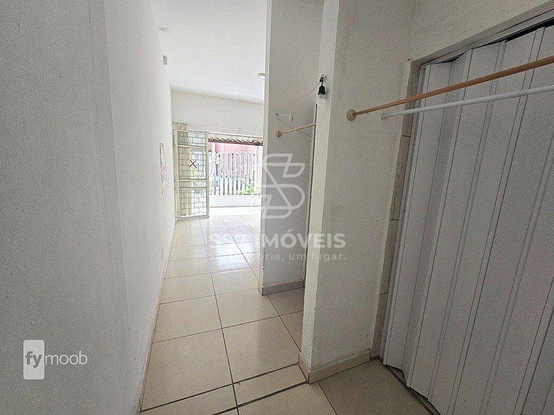 Loja comercial no Fazedninha em rua muito movimentada — foto 8