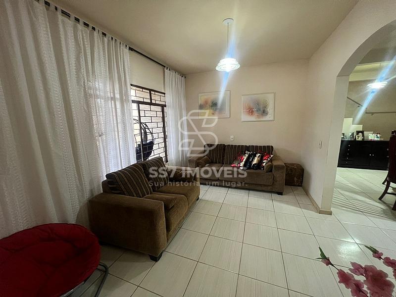 Lindo Sobrado com 04 dormitórios, à venda em Colombo! — foto 4