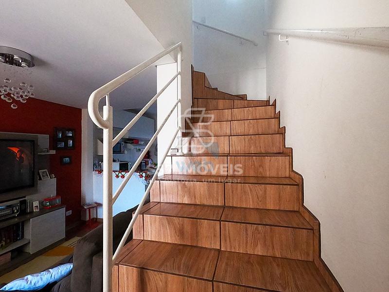 Lindo sobrado à venda, com 2 quartos, no bairro Sitio Cercado, em Curitiba, próximo a Rua São José dos Pinhais. Podendo ser financiado — foto 13