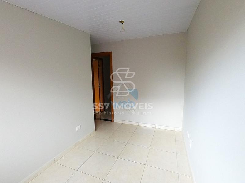 Lindo sobrado à venda, conta com 4 quartos e amplo terrreno, em região tranquila no bairro do Umbará, próximo ao Santuário da Divina Misericórdia. — foto 18