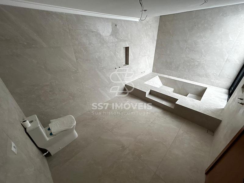 Ampla casa térrea com 3 suítes + amplo terreno no Mercúrio -  Cajuru! — foto 21