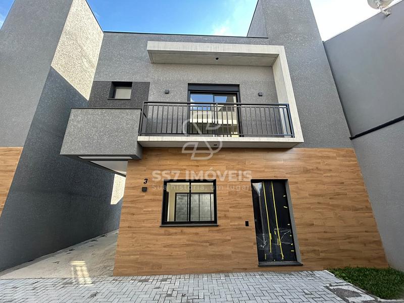 Lindo triplex com 3 quartos + duas vagas de garagem no Xaxim! 1