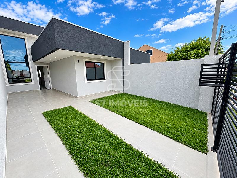 Linda casa terrea com 3 quartos com amplo quintal no Bairro Pinheirinho! 1