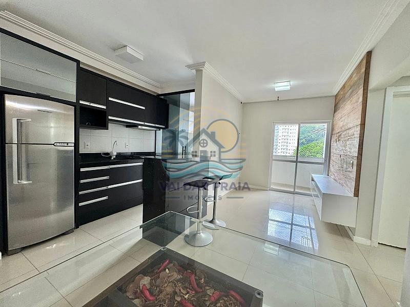 Apartamento com suíte e sacada com churrasqueira no Jardim das Tulherias em Itajaí — foto 4