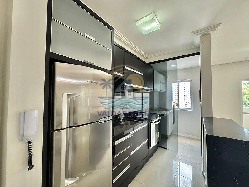 Apartamento com suíte e sacada com churrasqueira no Jardim das Tulherias em Itajaí — foto 8