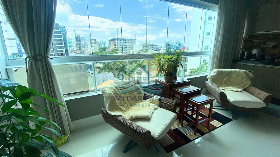 Apartamento no Edifício Porto Madeiro | 2 suítes em localização privilegiada na Praia Brava — foto 9