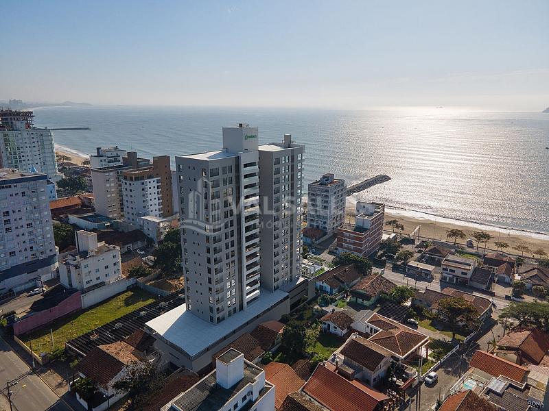 Seu novo conceito em morar bem, 80 metros da praia, frente mar, piscina, 3 dormitorios. Puro luxo e — foto 2