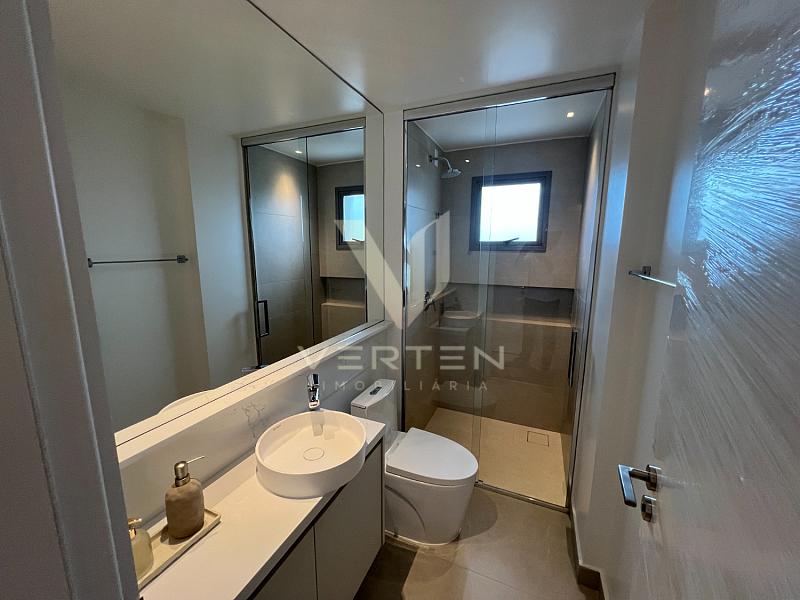 Apartamento de 2 Dormit�rios com 2 Su�tes no Fazenda Garden 8