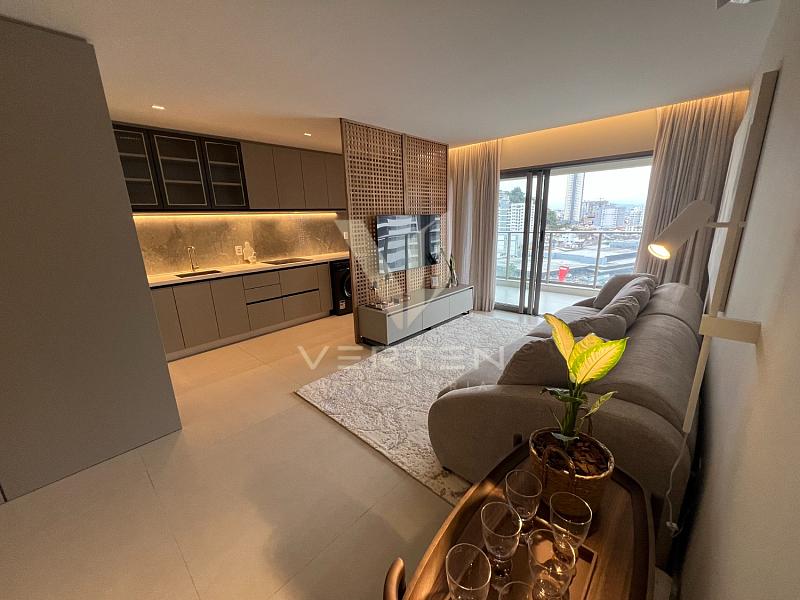 Apartamento de 3 Dormit�rios com 3 Su�tes no Fazenda Garden 4