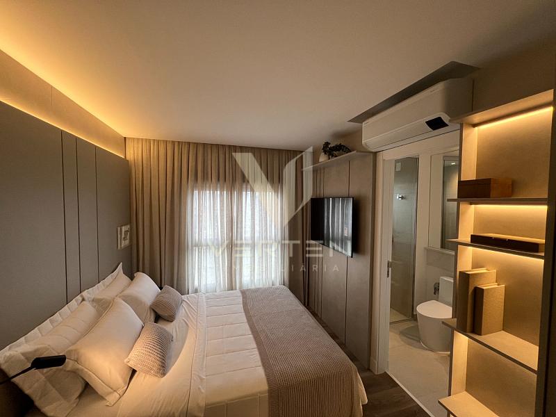 Apartamento de 3 Dormit�rios com 3 Su�tes no Fazenda Garden 8