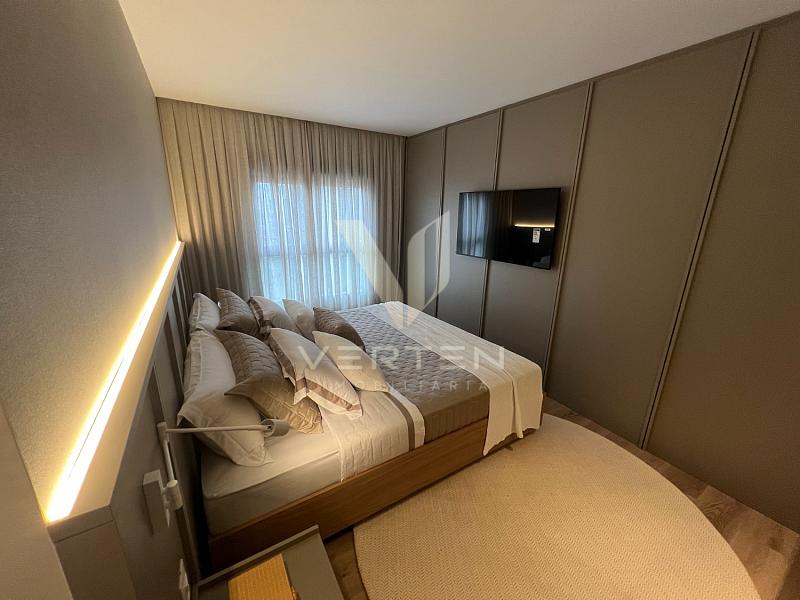 Apartamento de 3 Dormit�rios com 3 Su�tes no Fazenda Garden 12