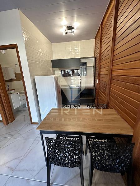 Casa Mobiliada com 2 Dormit�rios e Garagem no Centro de Itaja� 4