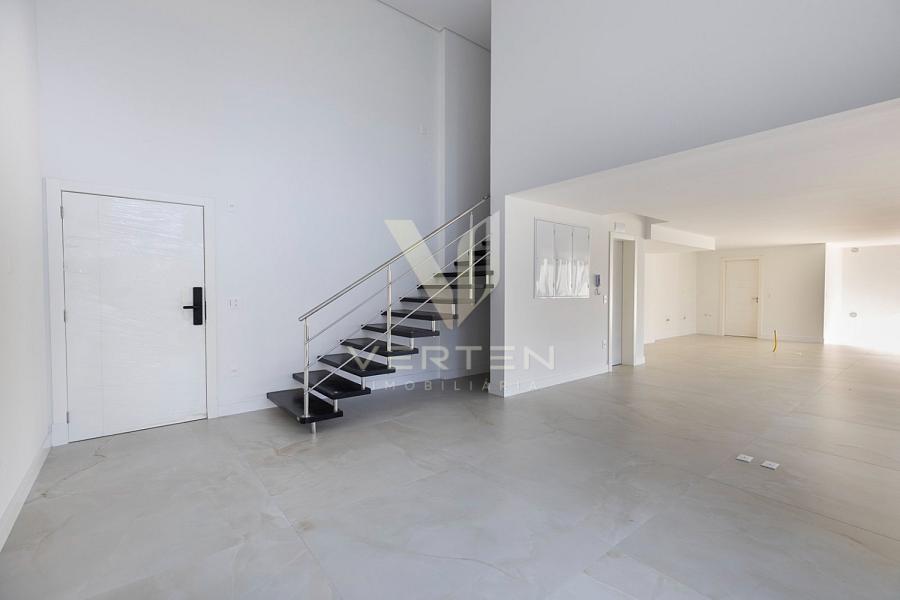 Apartamento Garden de Alto Padr�o com 321 m�, 3 Su�tes e 3 Vagas 3