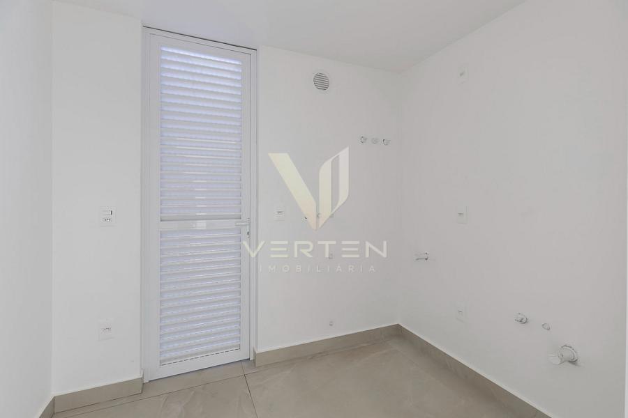 Apartamento Garden de Alto Padr�o com 321 m�, 3 Su�tes e 3 Vagas 13