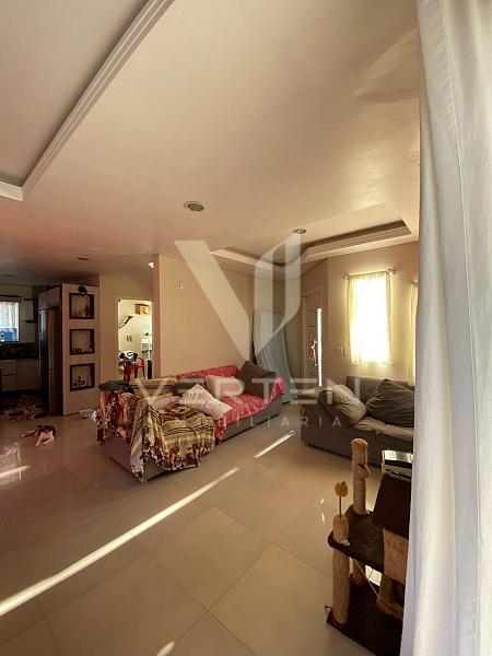 Casa com 240 m� em Penha 7