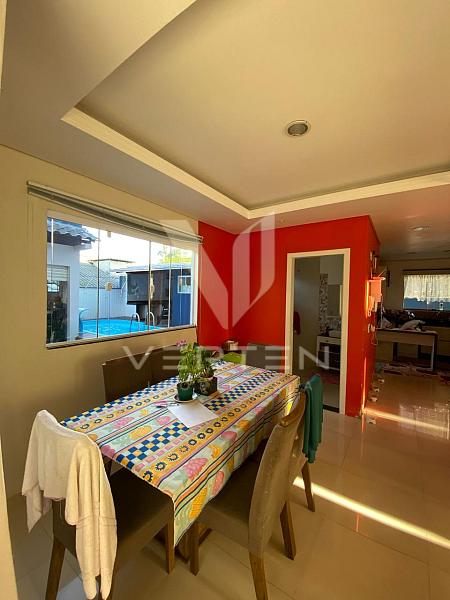 Casa com 240 m� em Penha 8