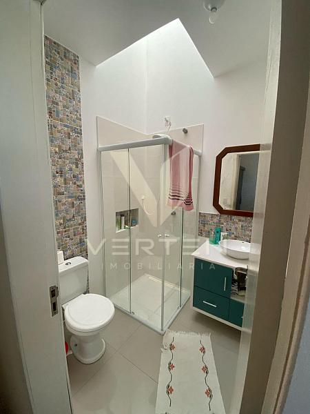 Casa com 240 m� em Penha 16