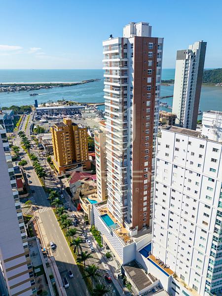 3 Su�tes, 148m� Privativos e 3 Vagas no Volpi Residence | Fazenda, Itaja� 1