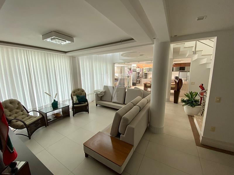 Casa Frente Mar em Zimbros – Bombinhas/SC — foto 3