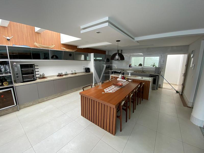 Casa Frente Mar em Zimbros – Bombinhas/SC — foto 2