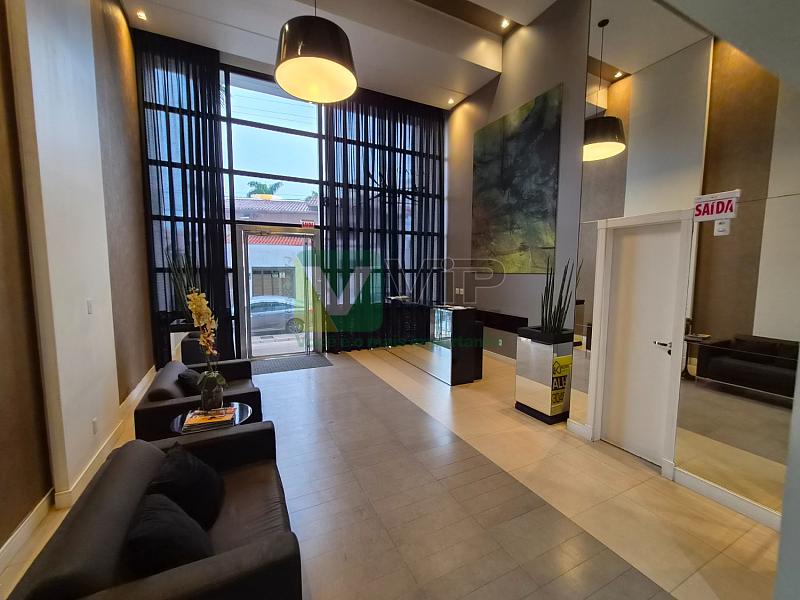 Studio com  1 vaga de garagem privativa - Centro 1