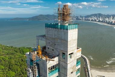 Apartamento no BLUE COAST TOWER - 1900